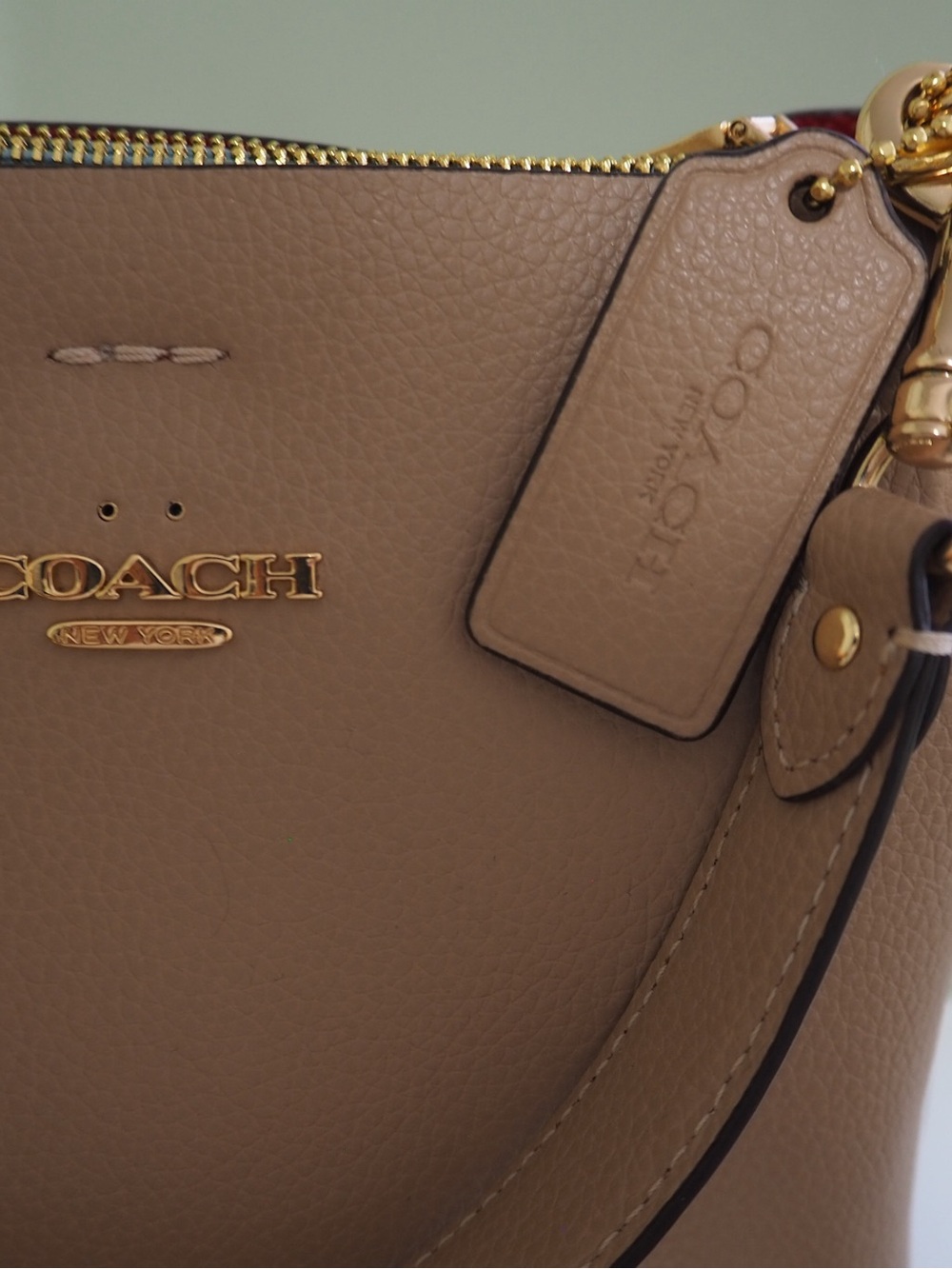 COACH Taupe Pebble Leather Small Town Bucket Bag Crossbody Handbag Gold Hardware - Picture 3 of 5